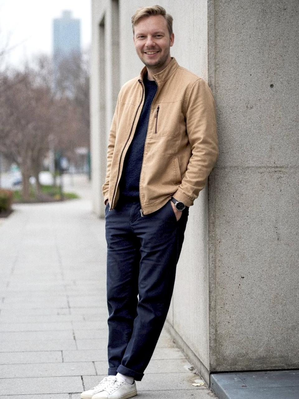 Portrait of Dr. Anton von Schantz, AI engineer and ML Ops consultant